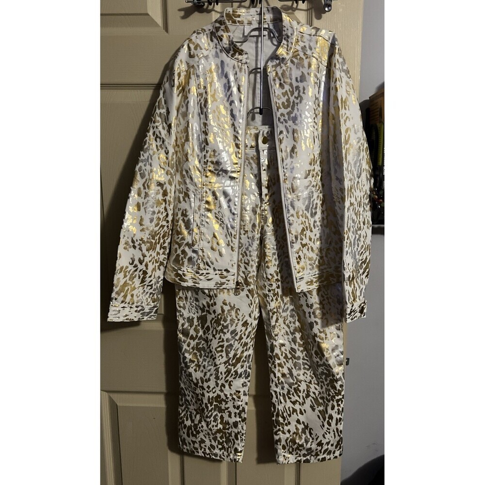 Chico's Jacket Sz 0 & Capris Sz 5 Metallic Animal Gold Zipper